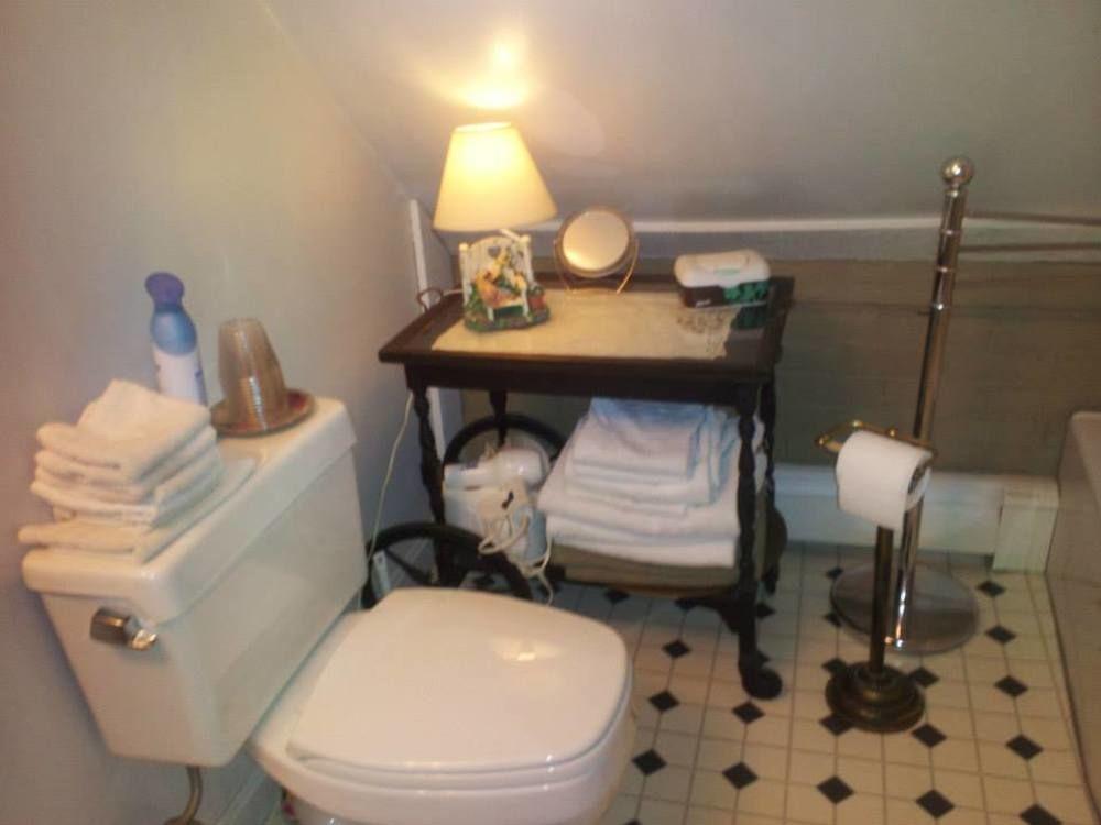 Clifford House Private Home B&B Кливланд Екстериор снимка
