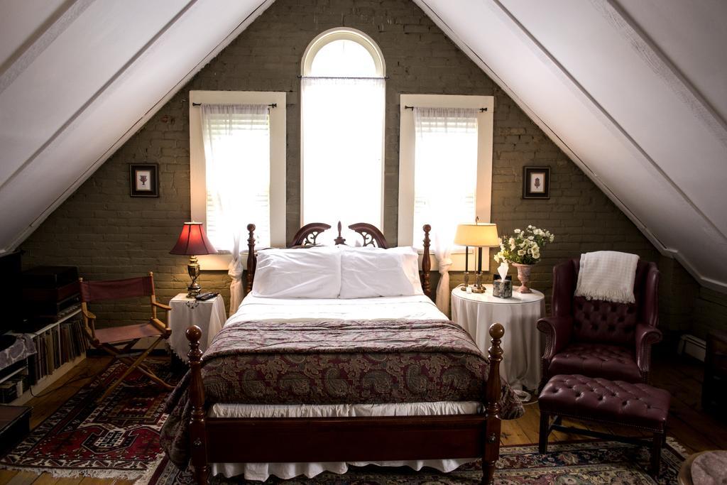 Clifford House Private Home B&B Кливланд Екстериор снимка
