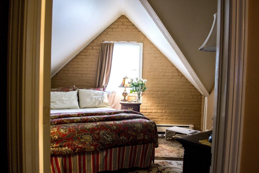 Clifford House Private Home B&B Кливланд Екстериор снимка